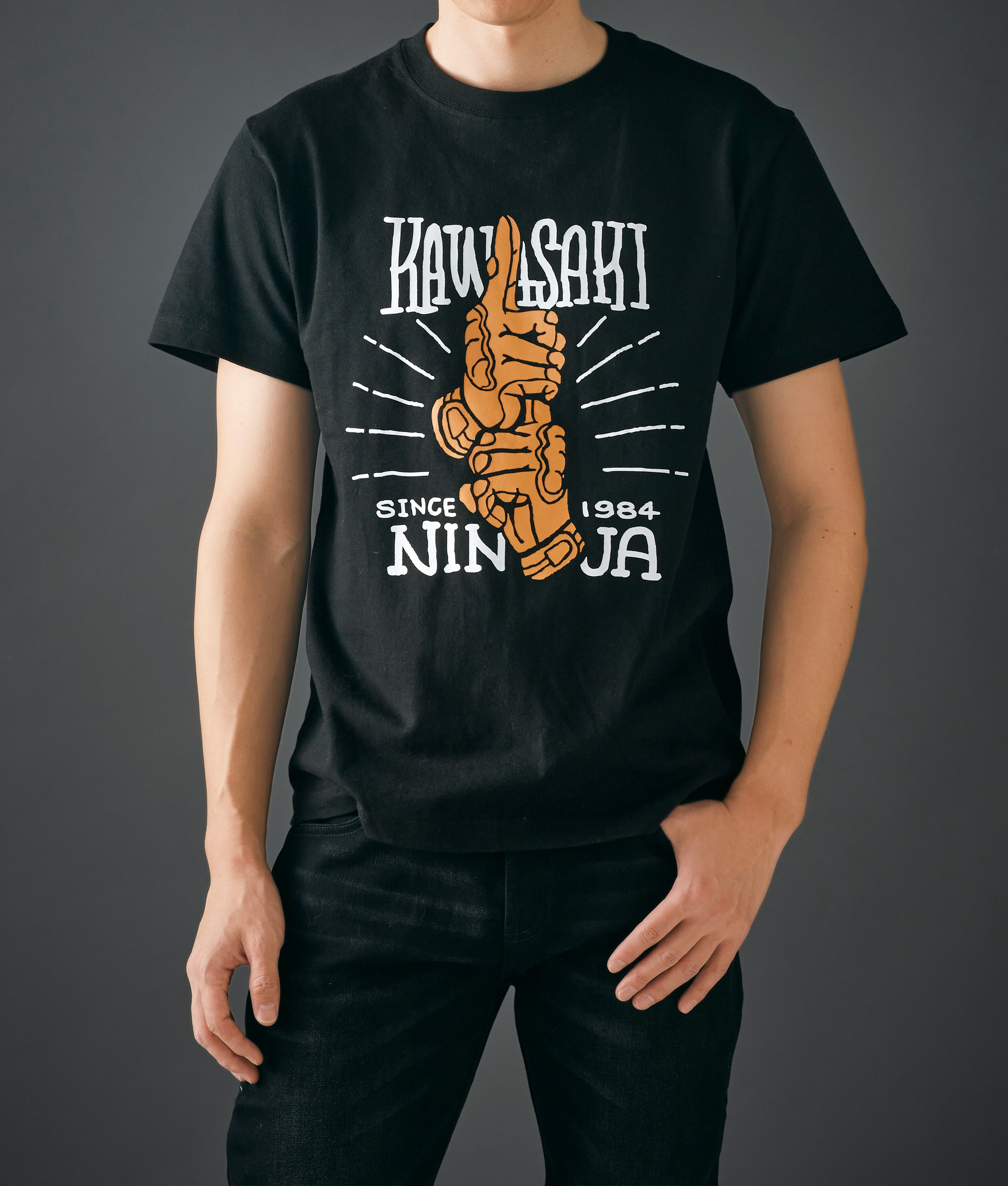 カワサキパーツ/ウエア＆グッズオンラインショップ川崎重工デザイナーズTシャツ Casual Ninja(M ブラック): オリジナルウェア