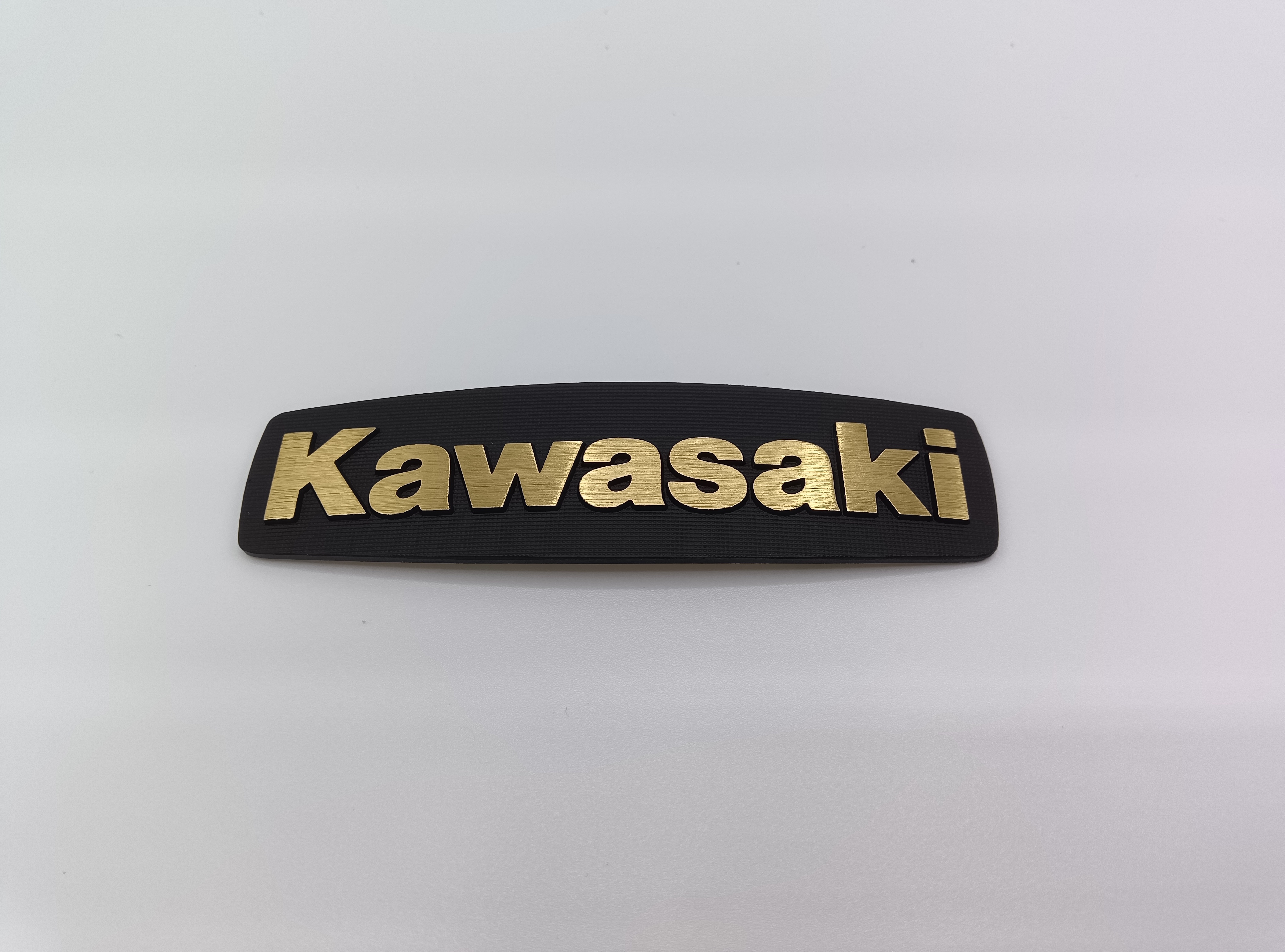 1982年 Z750(GP) GENERATOR COVER EMBLEM "Kawasaki"